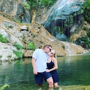 Meet your Posher, Elias